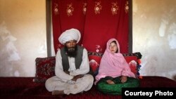 آرشیف، ازدواج یک کودک ۱۱ ساله با یک مرد بزرگ‌سال در افغانستان