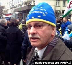 Міхаель Ґалер на київському Майдані, 21 січня 2014 року
