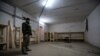 «Стрілки в нікуди» й офіси під землею: в якому стані бомбосховища України?