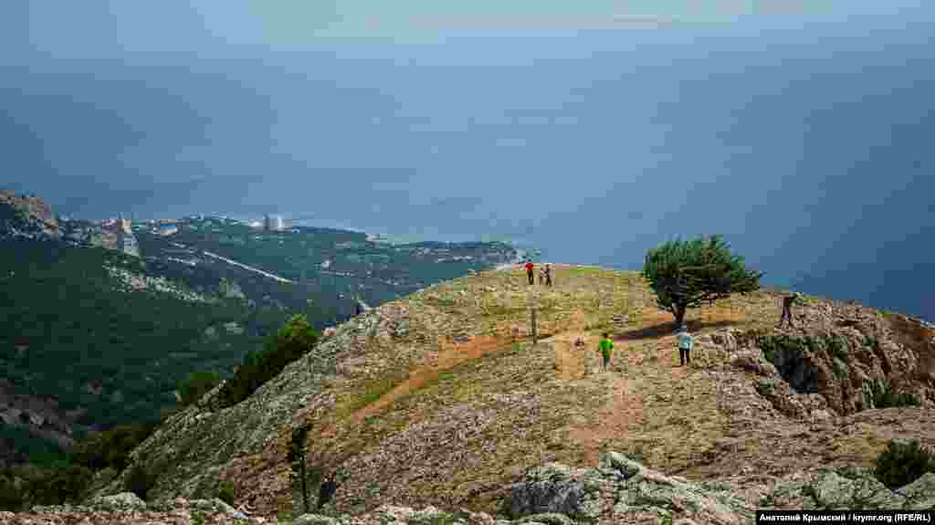 Turistler İlyasqayada