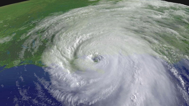 Бурата Лаура се засили во ураган во Мексиканскиот Залив 
