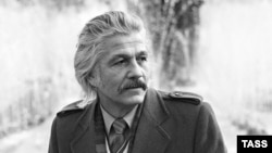 Mihai Volontir in 1985