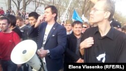 Олен Шеин на протестной акции в Астрахани, 14 апреля 2012