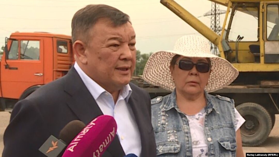 Багдат Манзоров в бытность руководителем управления государственного архитектурно-строительного контроля города Алматы. Алматы, 19 июня 2019 года.