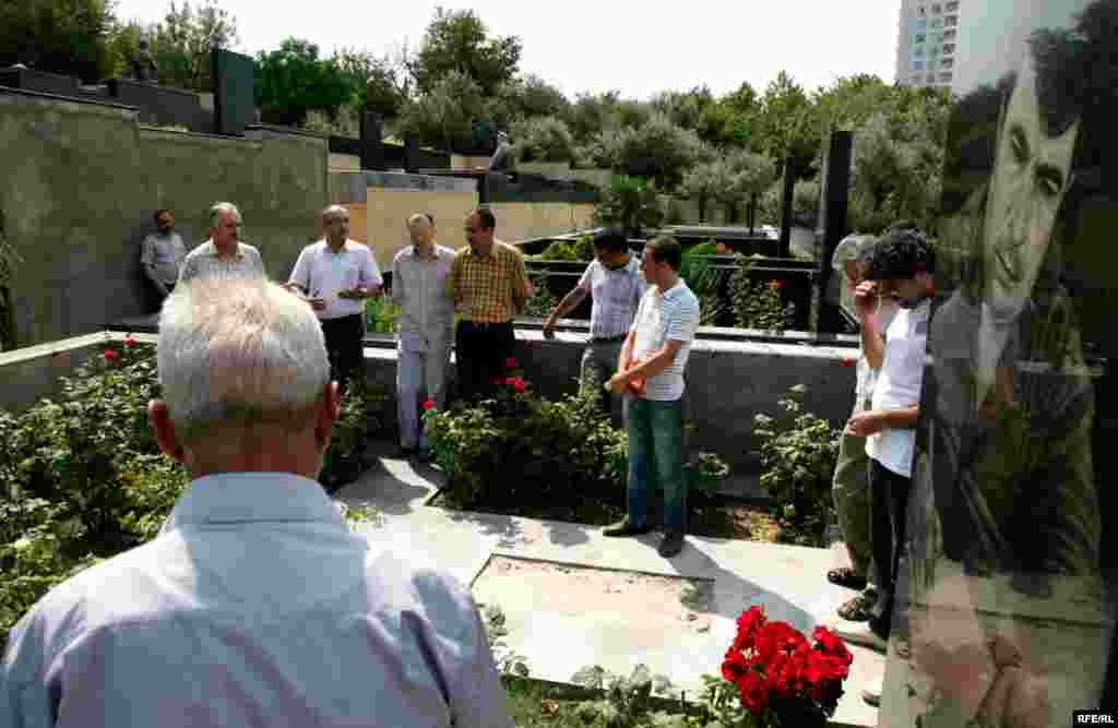 Elmar Hüseynov yaddaşlarda #13