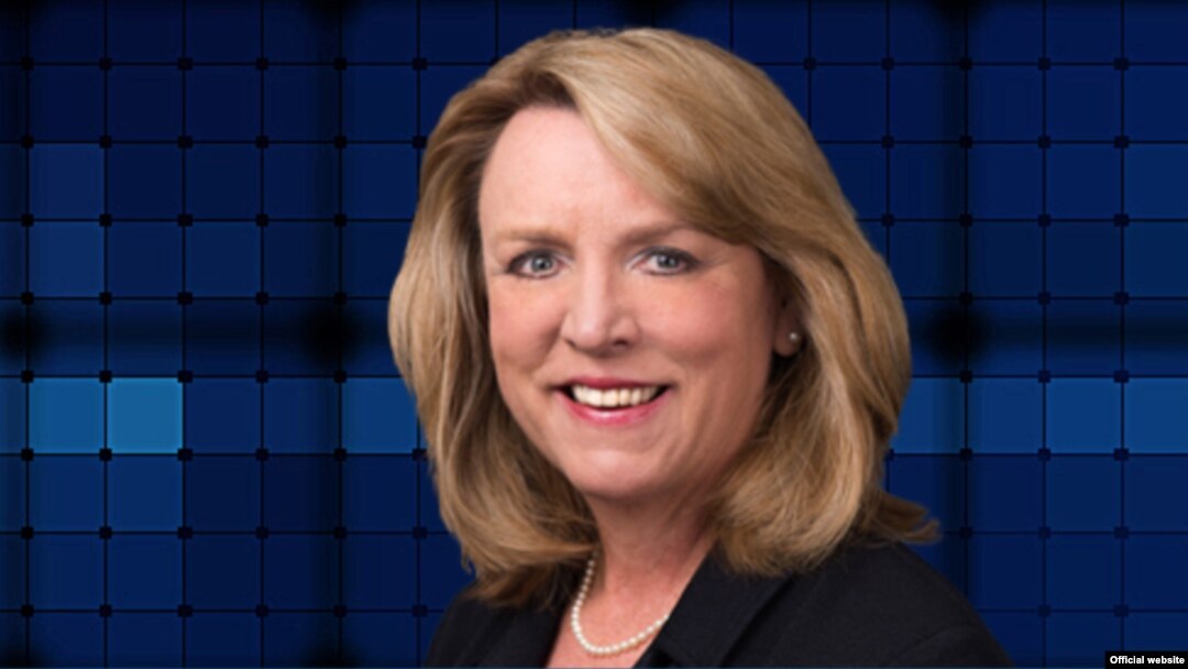 Дебора Ли Джеймс