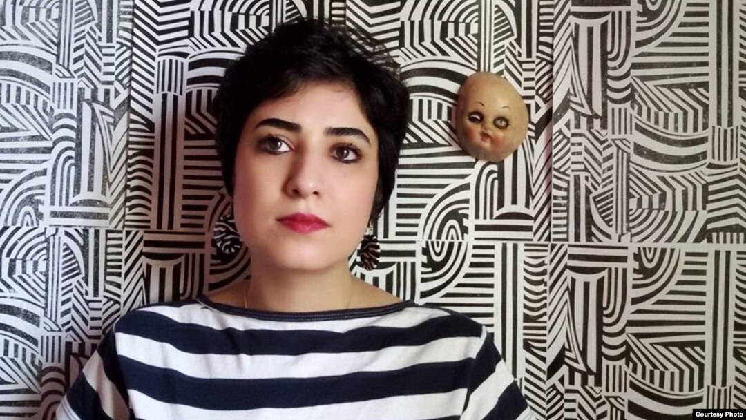 Iranian cartoonist Atena Farghadani (file photo)