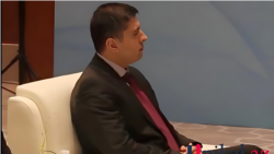 Azərbaycanda prezidentin mətbuat katibi niyə danışmır?
