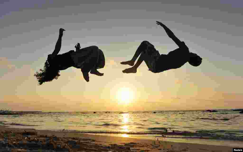 Parkour pe plaja din Benghazi, Libia