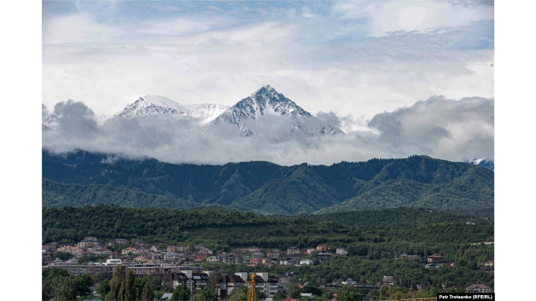 Лариса Белогурованың жалаңаш суреті Өте семіз есек порно