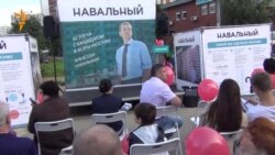 Навальный против Собянина: встречи с москвичами