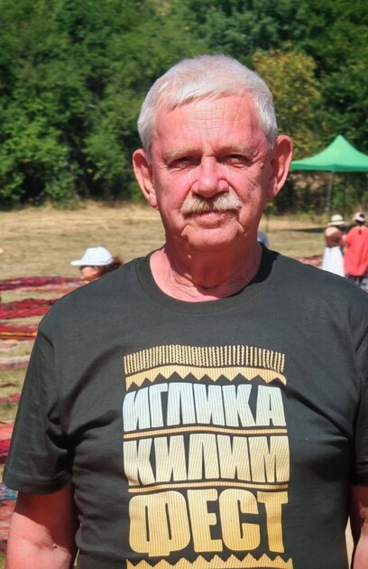 Той е от Нидерландия но от години живее в България