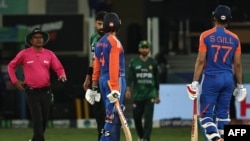 د هند او پاکستان د لوبې یو پخوانی انځور 