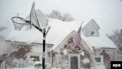 Илустративна фотографија: Куќа покриена со снег во Бафало, Њу Јорк. 