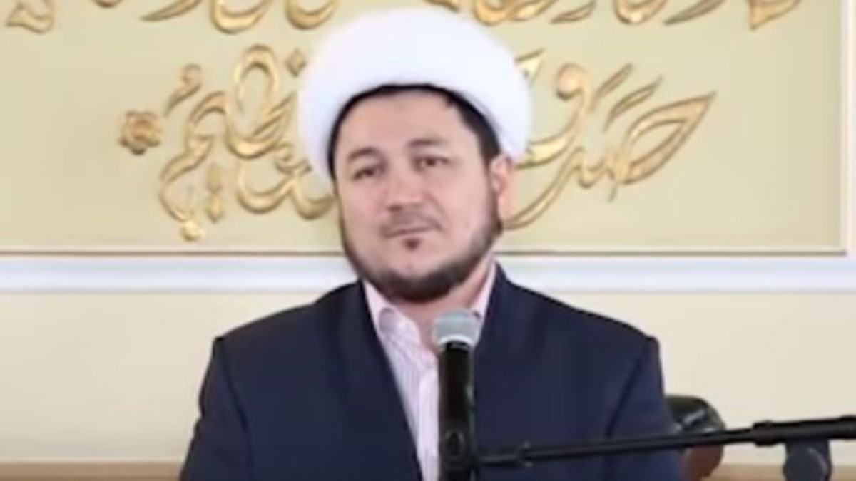 Uzbek Imam Warns Fantasizing About Strangers During Sex Leads To Gay Babies pic