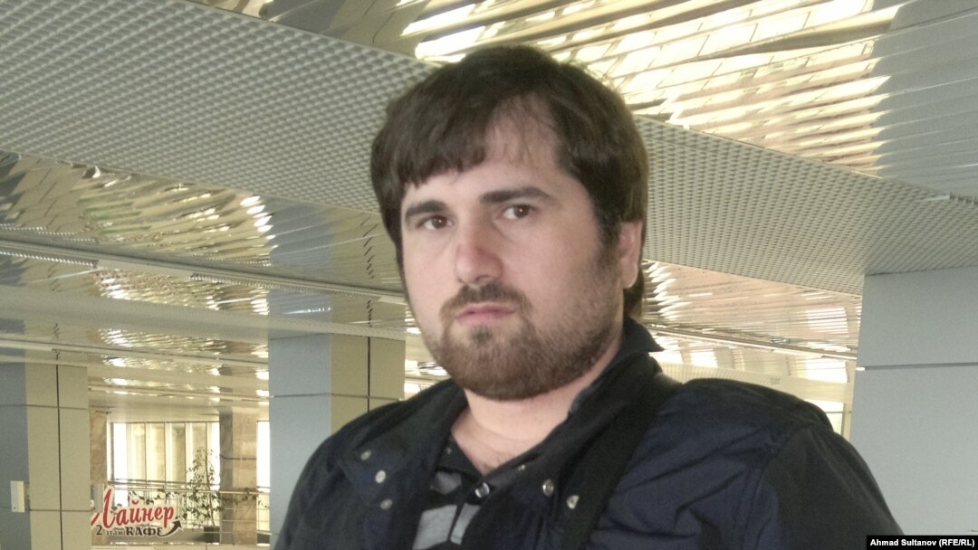 Умханов Шарип Киеве ваха новкъа ваьлла, Соьлж-гIаларчу аэропортехь, 09Ман2012