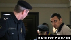 Олег Сенцов на суді у Москві. 26 грудня 2014 року (архівне фото)