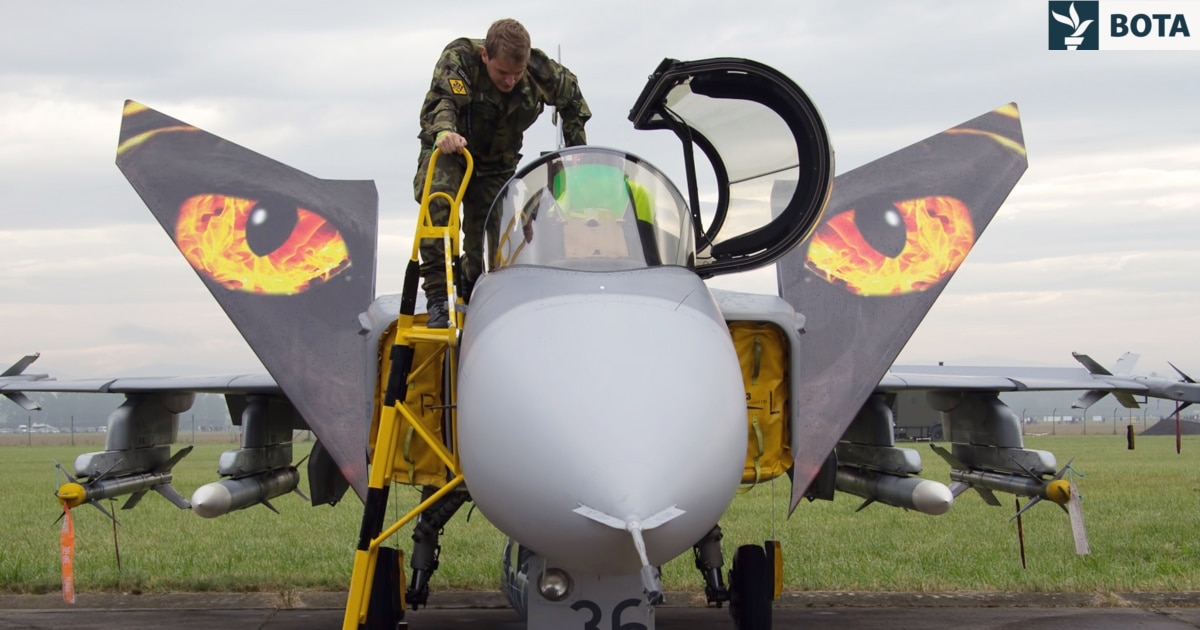 Aeroplanët luftarakë suedezë Gripen  Çfarë ndikimi do të kenë në Ukrainë 