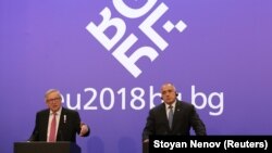 Претседателот на Европската комисија Жан-Клод Јункер на заедничка прес-конференција со бугарскиот премиер Бојко Борисов во Софија 