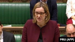 Министр внутренних дел Великобритании Эмбер Радд сообщает парламенту об инциденте в Солсбери 