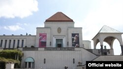 Centrul muzeal de la Darmstadt care găzduiește expoziția