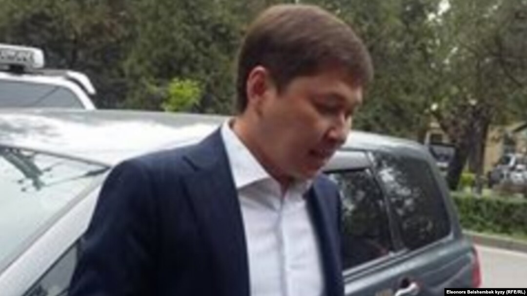Сапар Исаков.