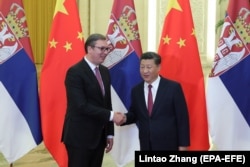 Serbian President Aleksandar Vucic (left) meeting with Chinese President Xi Jinping in Beijing in September 2018