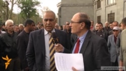 Hovannisian Rejects Sarkisian’s ‘False’ Oath