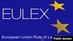 Llogo e misionit të EULEX-it. Fotografi ilustruese. 