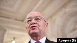 Emil Boc a stat intermiar în 2009 peste 45 de zile, deși propriul guvern fusese demis în 2009.