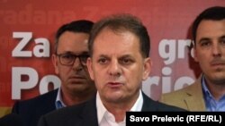 Slavoljub Stijepović (u sredini, fotoarhiv)