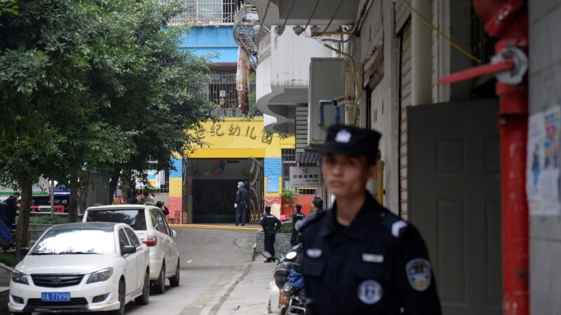 Sulm me thikë në një kopsht fëmijësh në Kinë, mbi 39 të plagosur