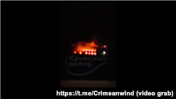 Серія сильних вибухів пролунала в Керчі, у місті було оголошено повітряну тривогу