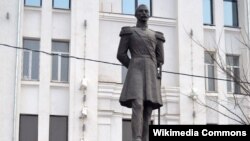 Памятник Григорию Рашпилю