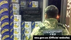 Ofiţer SBU şi drogurile printre banane. Portul Odesa, 21 martie 2019