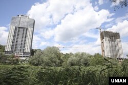 Житловий комплекс «Совські ставки», проти якого виступали місцеві активісти – одну з 14 будівель Войцеховського, які суд передав АРМА торік