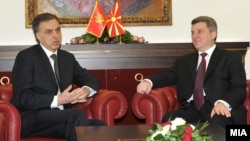 Претседателот Ѓорге Иванов се сретна со неговиот црногорски колега Филип Вујановиќ во Скопје.