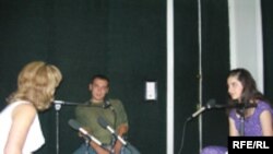 Səməd Səfərov və Aysel Novruz "Azadlıq" radiosunun Bakı Bürosunda, 28 iyul 2006