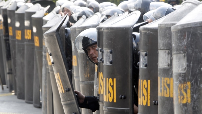 Na protestima u Indoneziji 6 mrtvih, 200 povrijeđenih