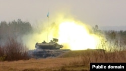 Український танк у зоні бойових дій. Ілюстраційне фото