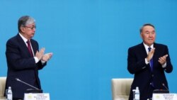 Касым-Жомарт Токаев и Нурсултан Назарбаев на съезде партии «Нур Отан», выдвинувшем Токаева кандидатом в президенты. Нур-Султан, 23 апреля 2019 года.