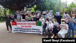 The protest in Istanbul in front of the Turkmen Consulate on July 19