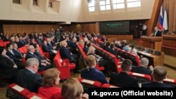 Заседание российского парламента Крыма