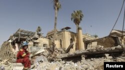 آثار تفجير مبنى ديوان الوقف الشيعي
