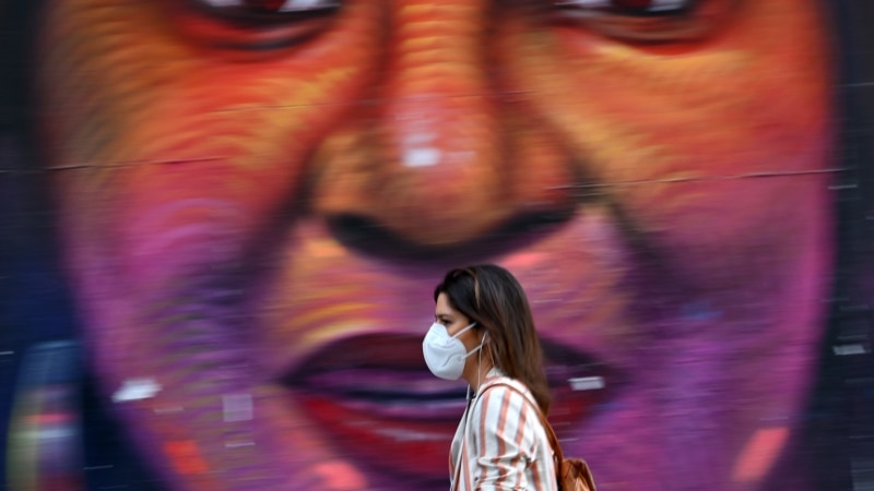 Spanjë: Maskat, të detyrueshme deri në fund të pandemisë