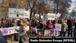 Архивска фотографија: Скопјани протестираат против енормното загадување на воздухот. 