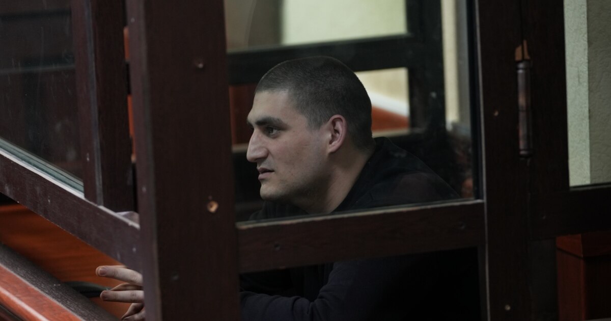 У Тбілісі засудили студента до 5 років за напад на поліцію