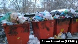 Many Russians are angry about household waste disposal. 