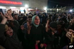 Palestinci slave vest o sporazumu o prekidu vatre između Hamasa i Izraela, Deir al-Balah, središnji deo Pojasa Gaze.