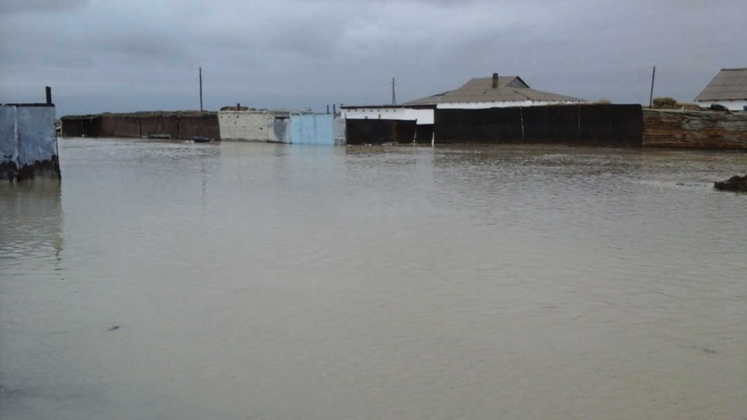 Қараусыз қалған су мұнаралары